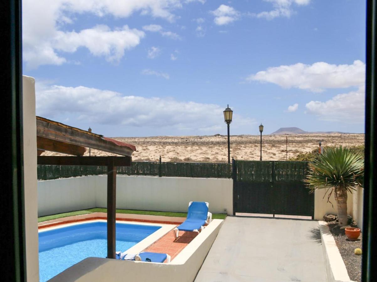 Villa Con Piscina Cerca De Las Dunas De Corralejo Exterior photo
